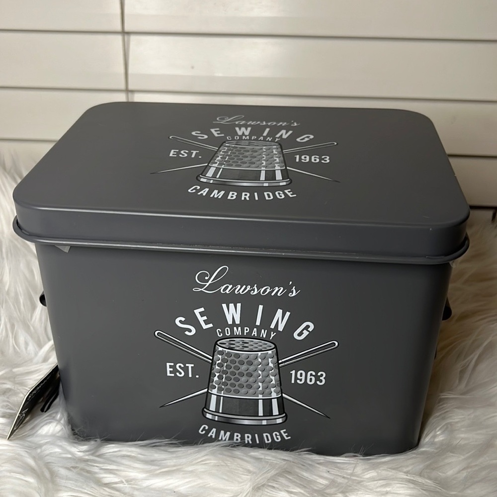 LAWSONS sewing Cambridge 2963 Metal Storage Box
